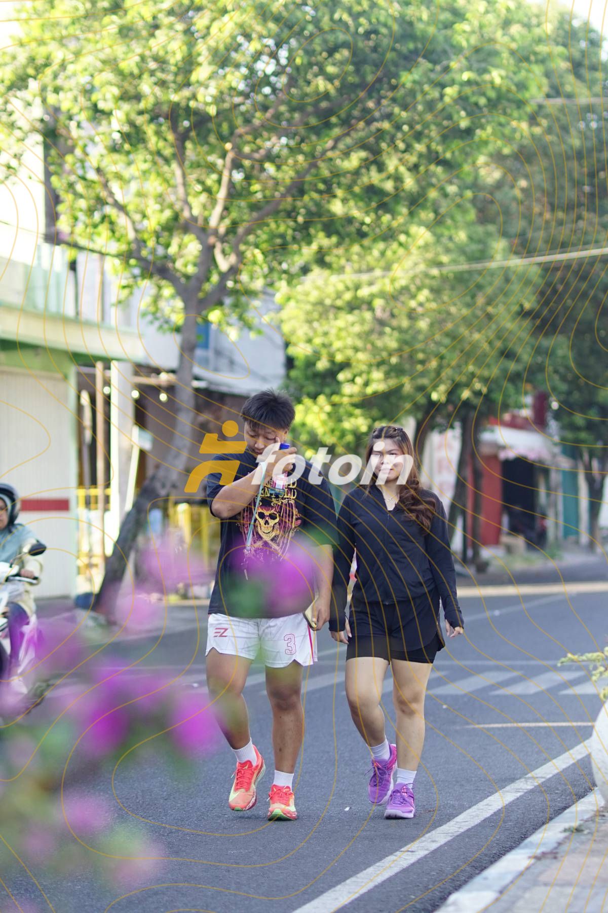 Spot Photo
