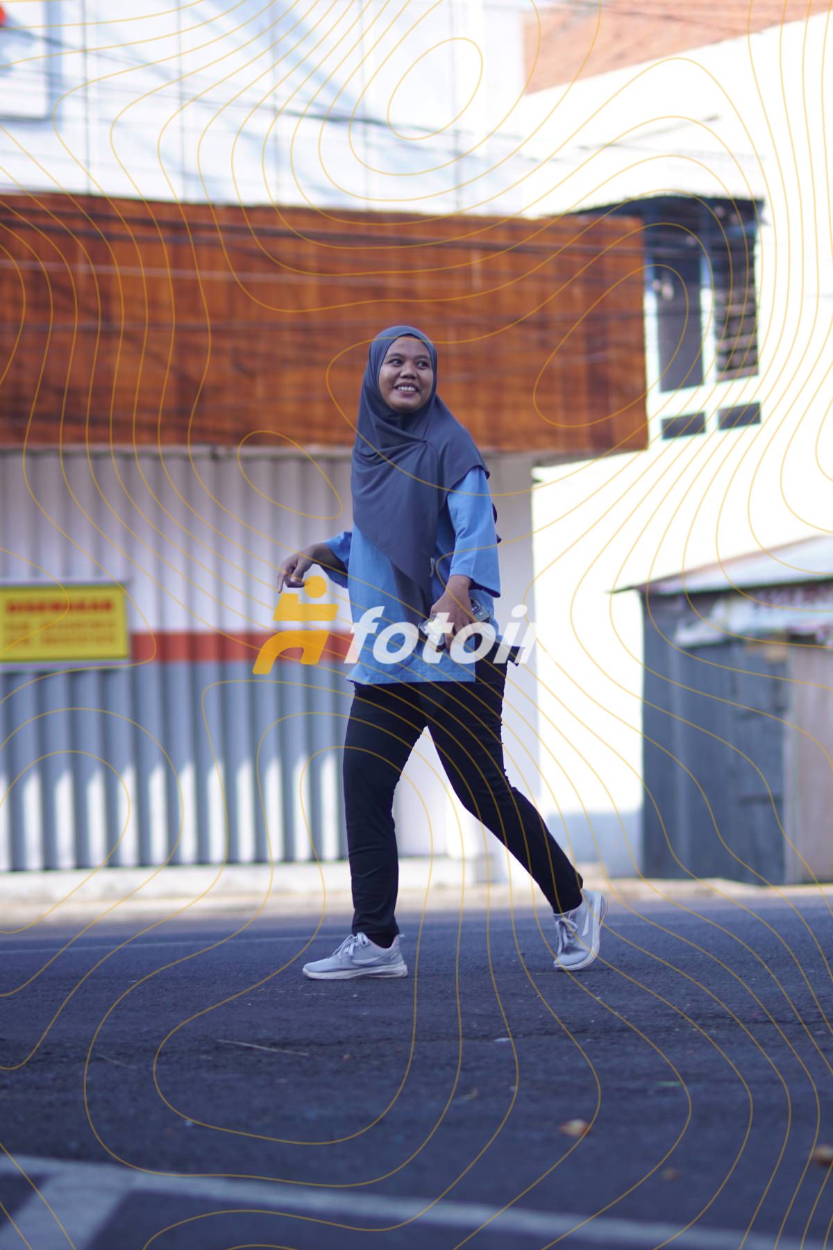 Spot Photo
